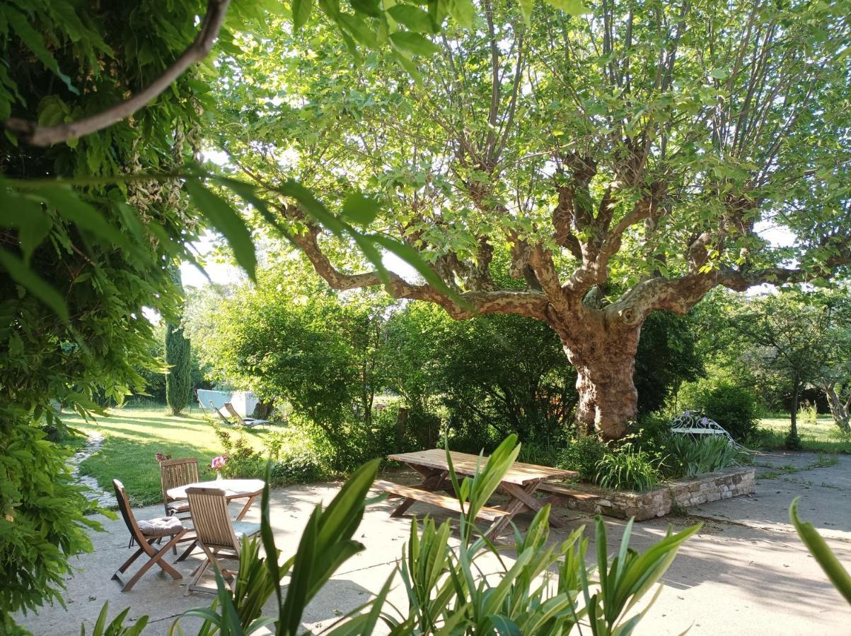 Campagne De Pre Grand Bed & Breakfast Saint-Etienne-les-Orgues ภายนอก รูปภาพ